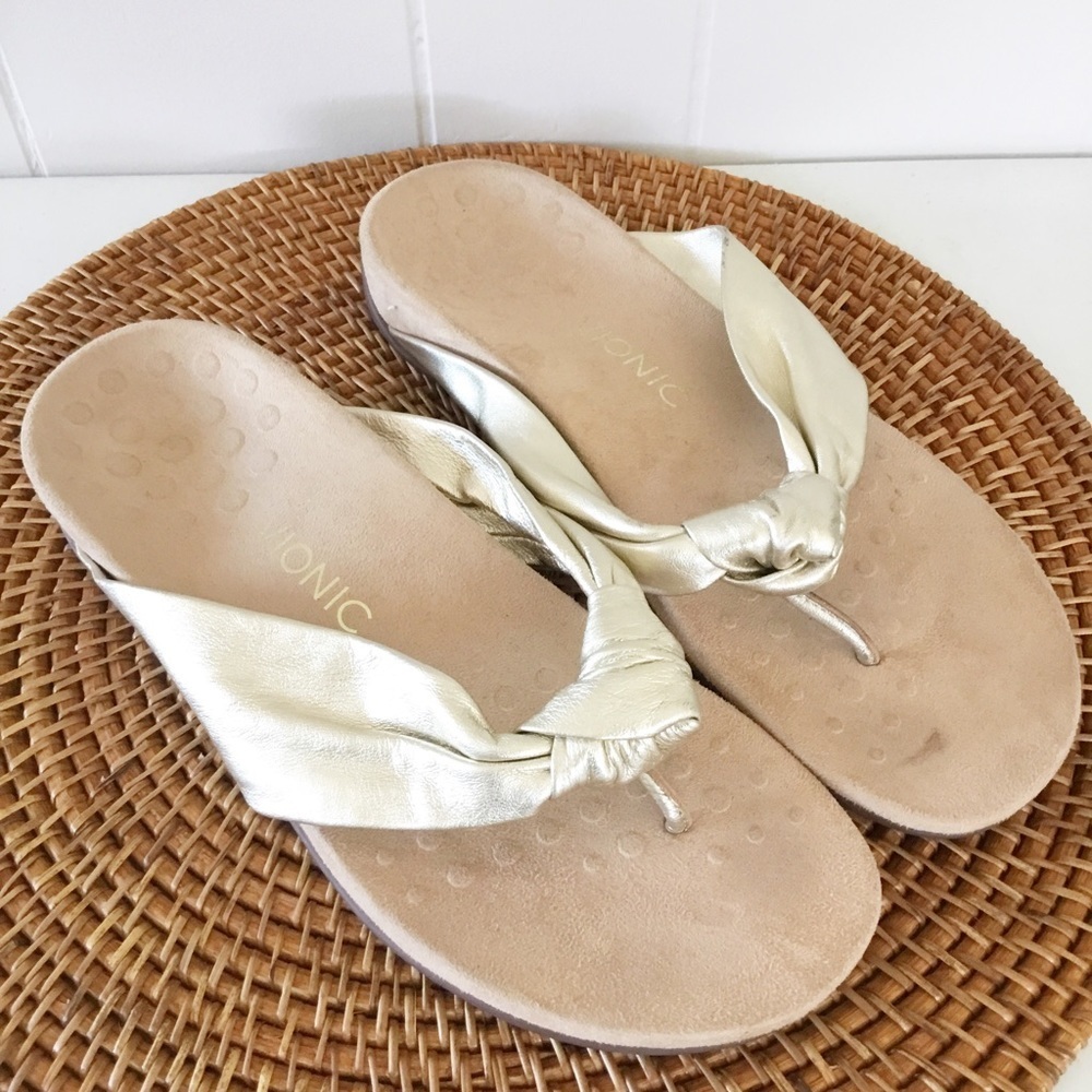 Vionic Gold Knot Thong Sandals